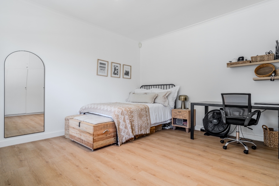 7 Bedroom Property for Sale in Rondebosch Western Cape